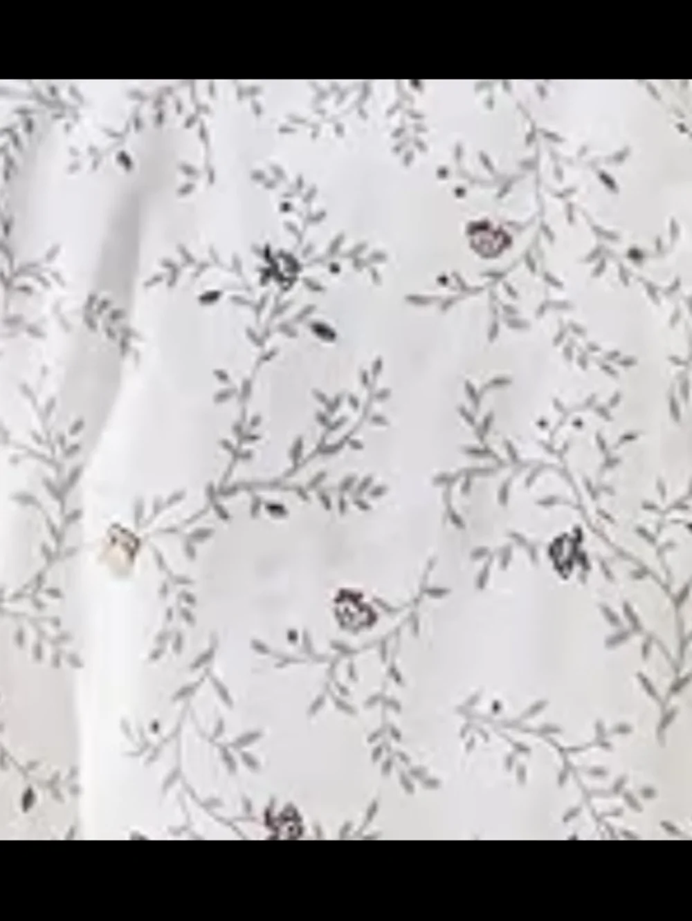 White Floral Ruffled Full Size Comforter Set  NIB